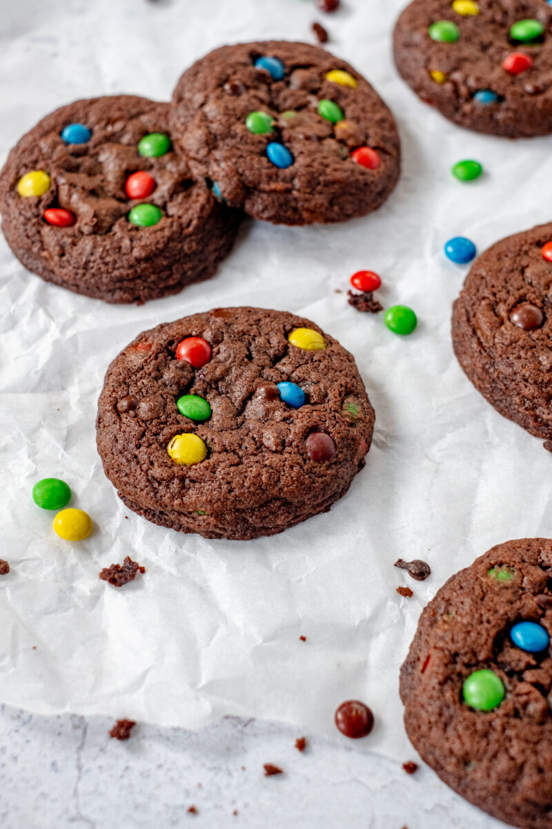 chocolade koekjes met M&M's